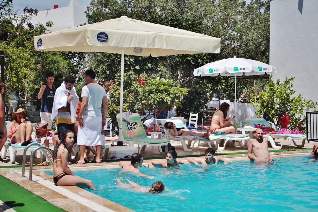 Can Hotel Bodrum Buitenkant foto